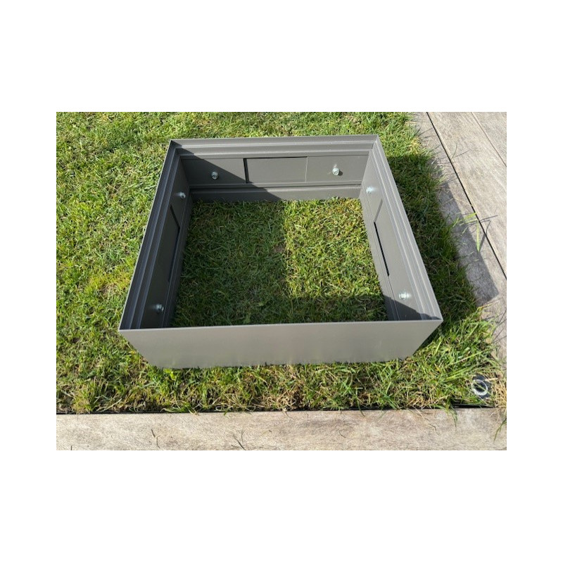 Intérieur des carrés potagers